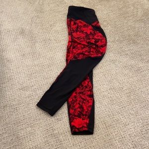 Red and Black Lululemon Leggings Size 6